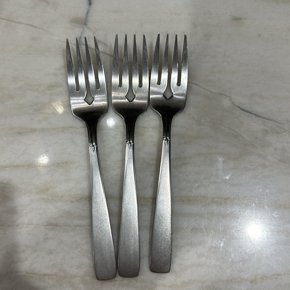 Oneida Satin Accent Flatware Stainless Steel Replacements forks knives spoons - Picture 10 of 11